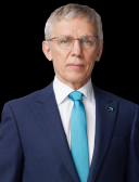 Игорь Ларионов