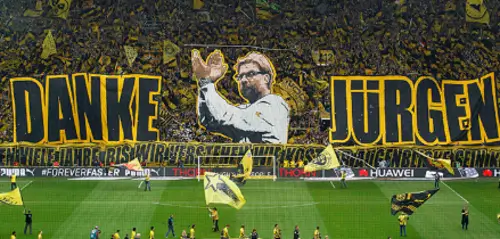 Жёлтая стена — фанаты Боруссии Дортмунд на Südtribüne