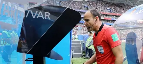 VAR в футболе