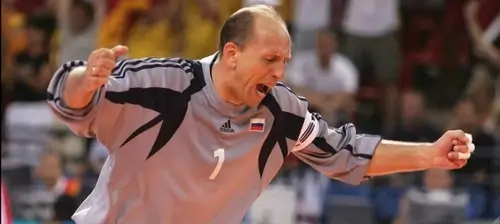Вратарь Андрей Лавров