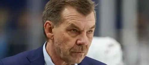 Хоккейный тренер Олег Знарок