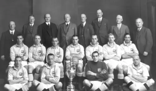 История Манчестер Сити — от рабочего клуба до чемпиона Европы