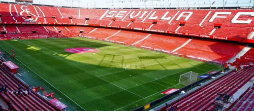 Стадион &laquo;Рамон Санчес Писхуан&raquo;