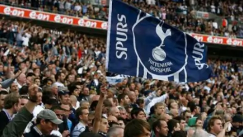 Болельщики Тоттенхэма и дерби Северного Лондона