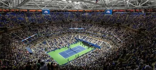 Корт Arthur Ashe Stadium