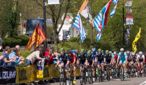 Финиш Amstel Gold Race в Валкенбурге