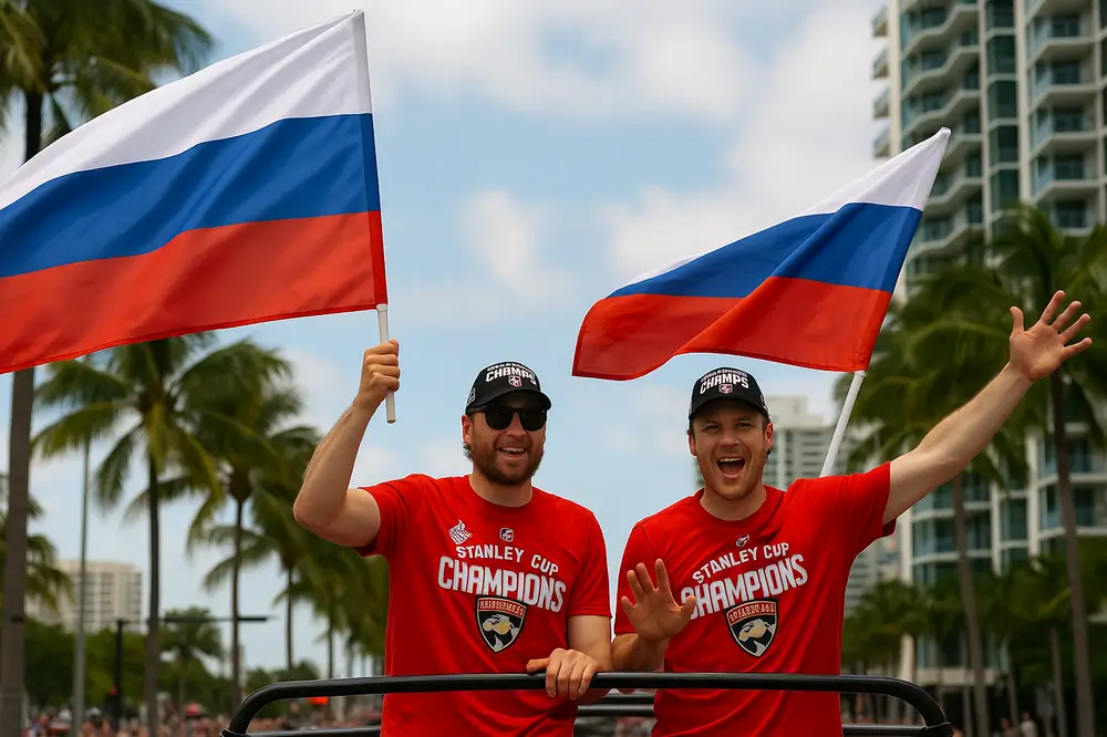 Сергей Бобровский и Дмитрий Куликов с российскими флагами на чемпионском параде Флориды в Форт-Лодердейле
